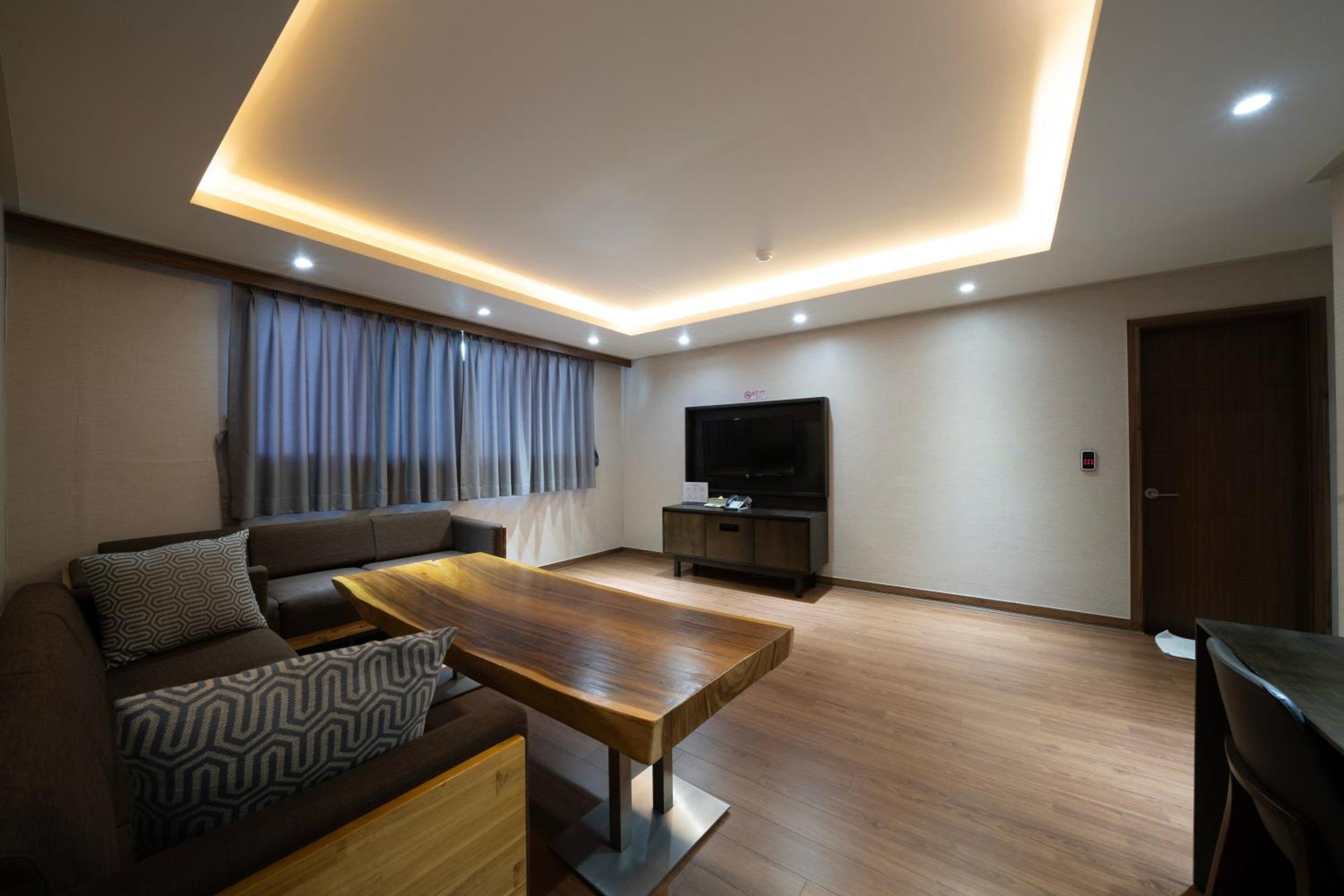 I-Check Hyunjin Hotel Donghae Zewnętrze zdjęcie