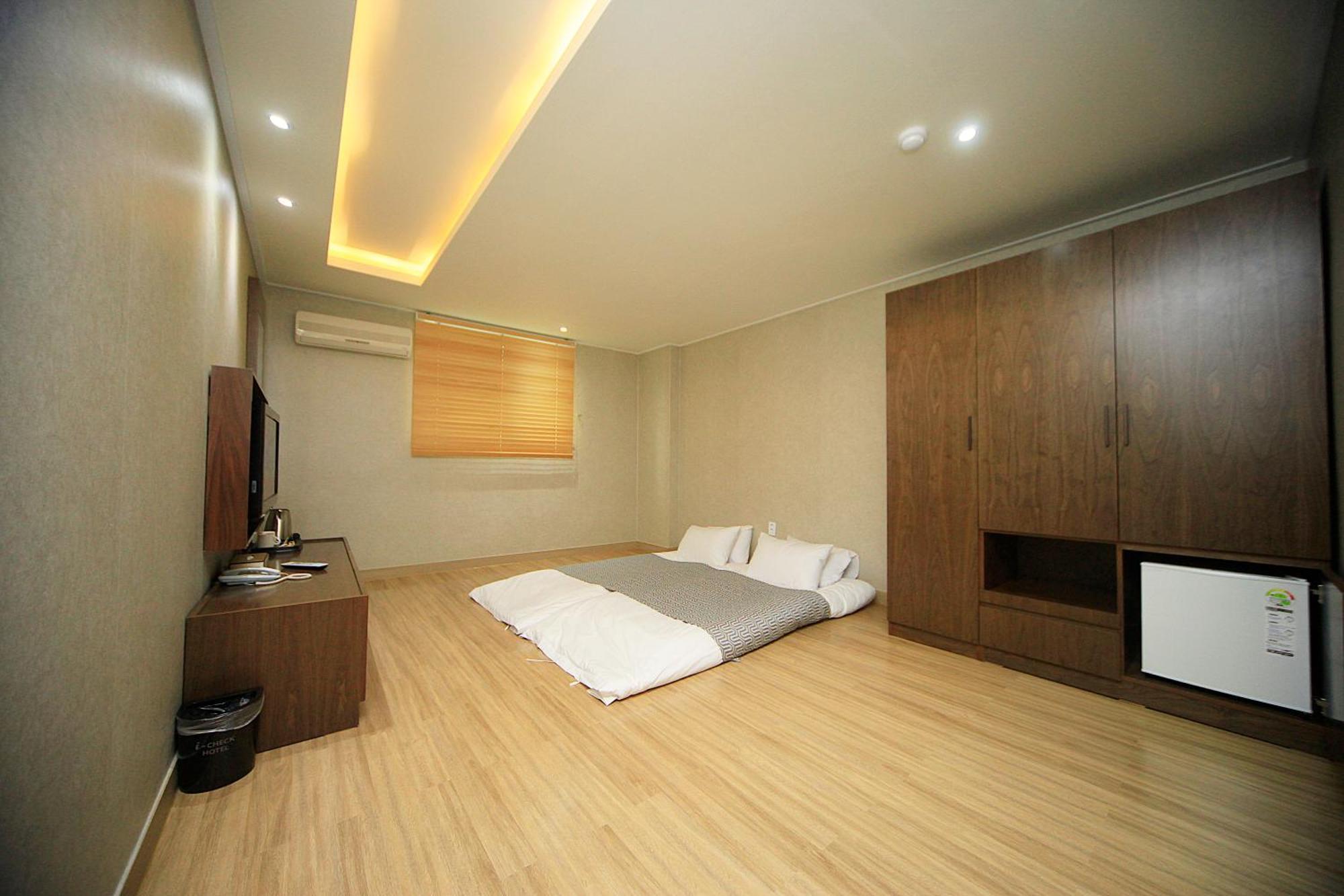 I-Check Hyunjin Hotel Donghae Zewnętrze zdjęcie